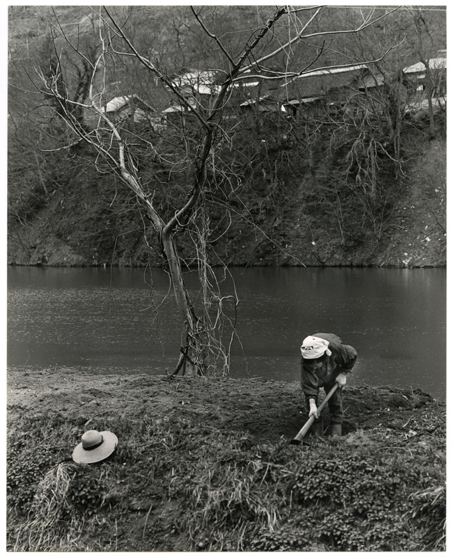竹島善一写真197904金山町